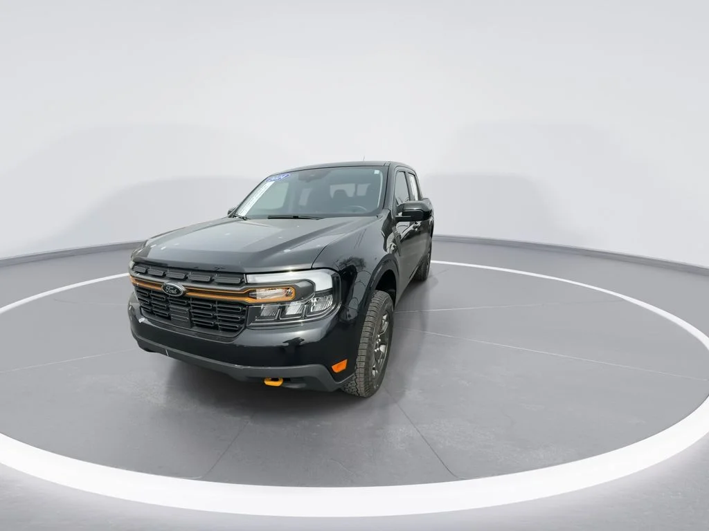 Used 2024 Black Ford Lariat image 4
