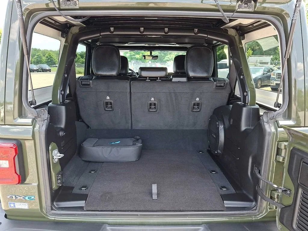 Used 2023 Sarge Green Clearcoat Jeep Rubicon image 31