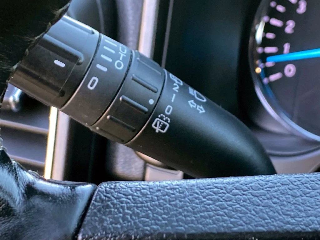 Used 2018 Shadow Black Ford Limited image 22