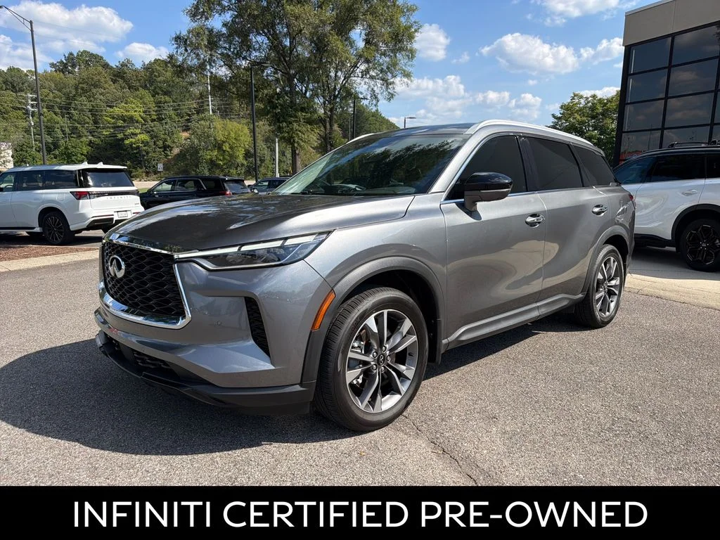 Certified Used 2023 Graphite Shadow INFINITI LUXE image 5