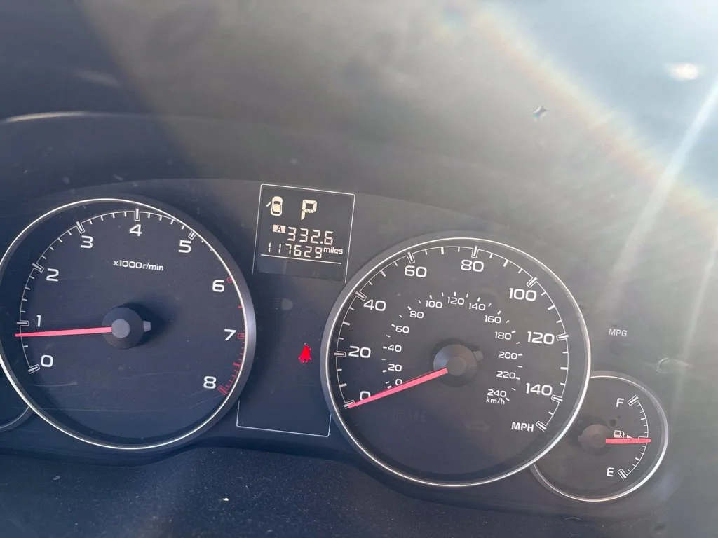 Used 2014 White Subaru 2.5i image 14