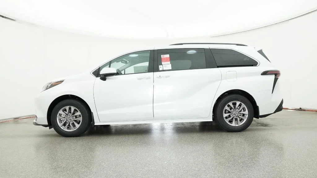 New 2026 Wind Chill Pearl Toyota XLE image 3