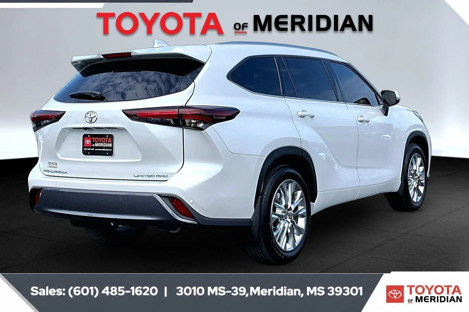 Used 2026 Wind Chill Pearl Toyota Limited image 11