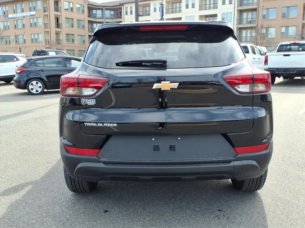 New 2026 Mosaic Black Metallic Chevrolet LT image 26