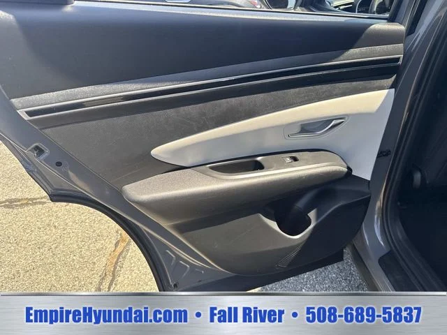 Used 2024 Gray Hyundai SEL image 17