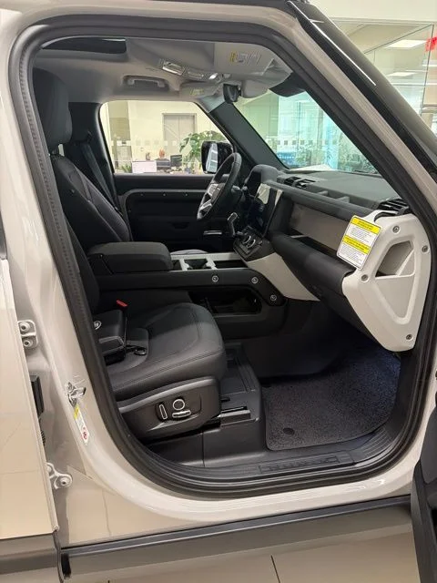 New 2026 Borasco Grey Land Rover S image 6