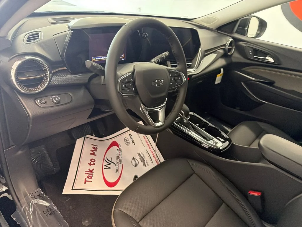 New 2026 Mosaic Black Metallic Chevrolet ACTIV image 11