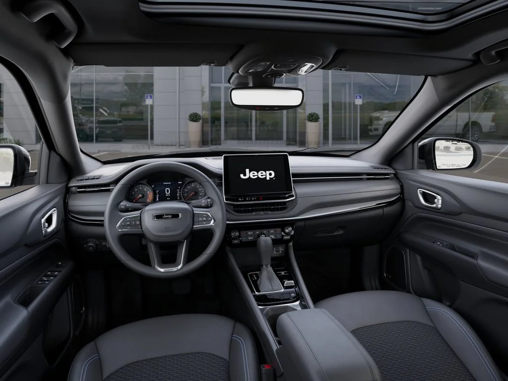 2025 Jeep Compass Latitude - Photo 15