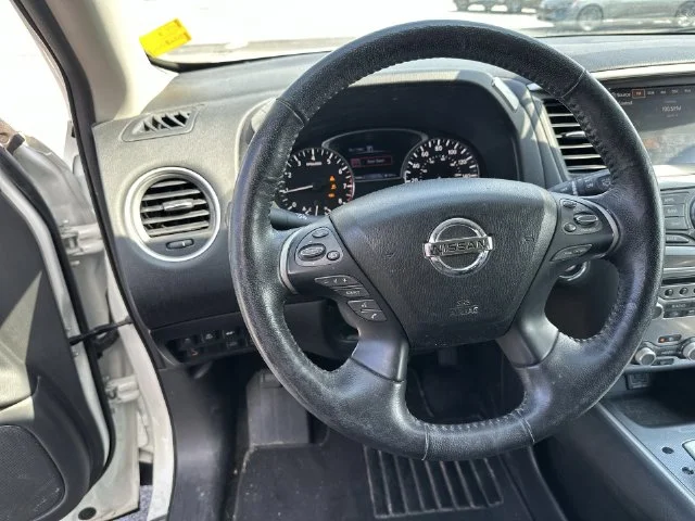 Used 2019 White Nissan SL image 14