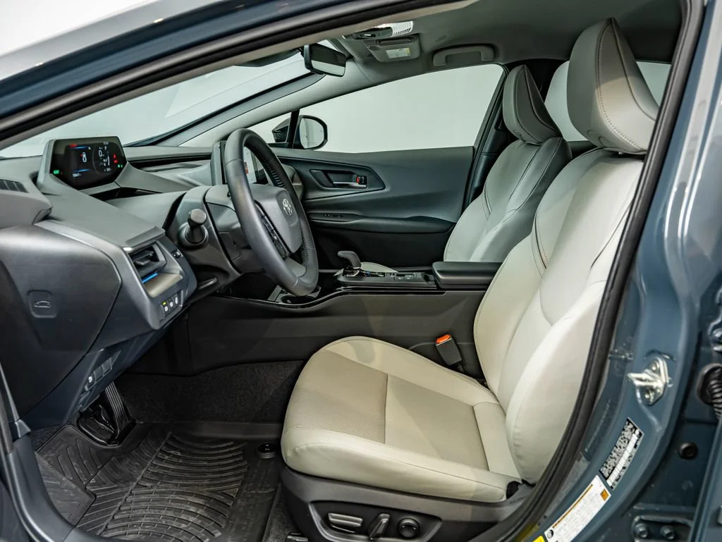 Used 2024 Guardian Gray Toyota XLE image 33