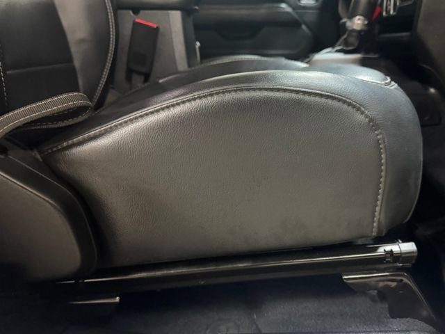 Used 2018 Gray Jeep Sahara image 39