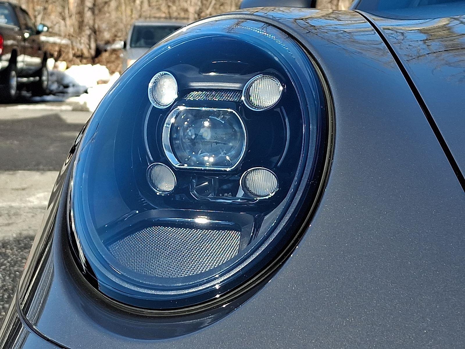Used 2022 Agate Grey Metallic Porsche Carrera 4 GTS image 10