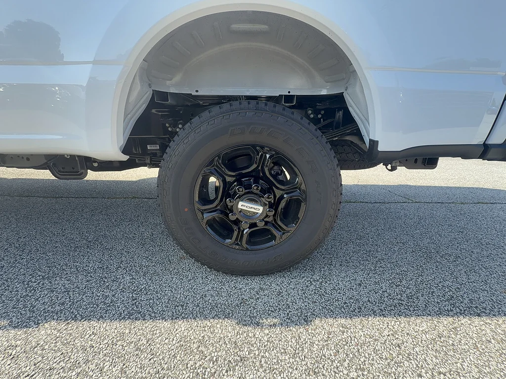 New 2026 Oxford White Ford XL image 24