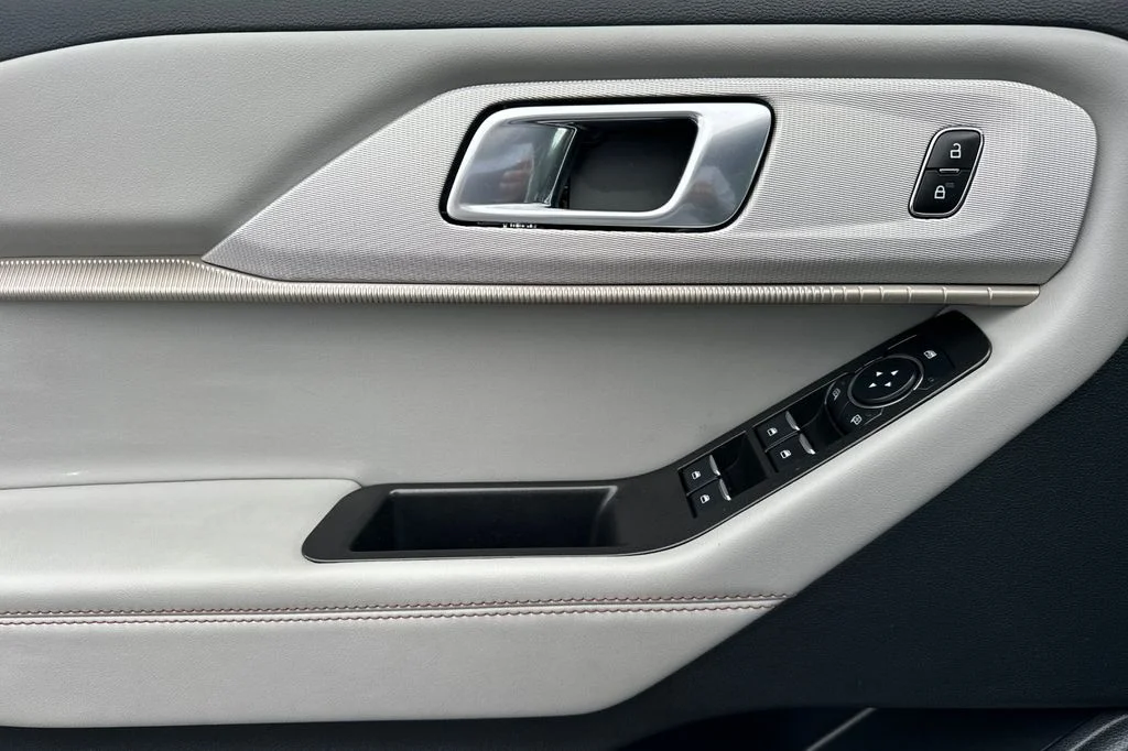 New 2026 White Metallic Ford Active image 11