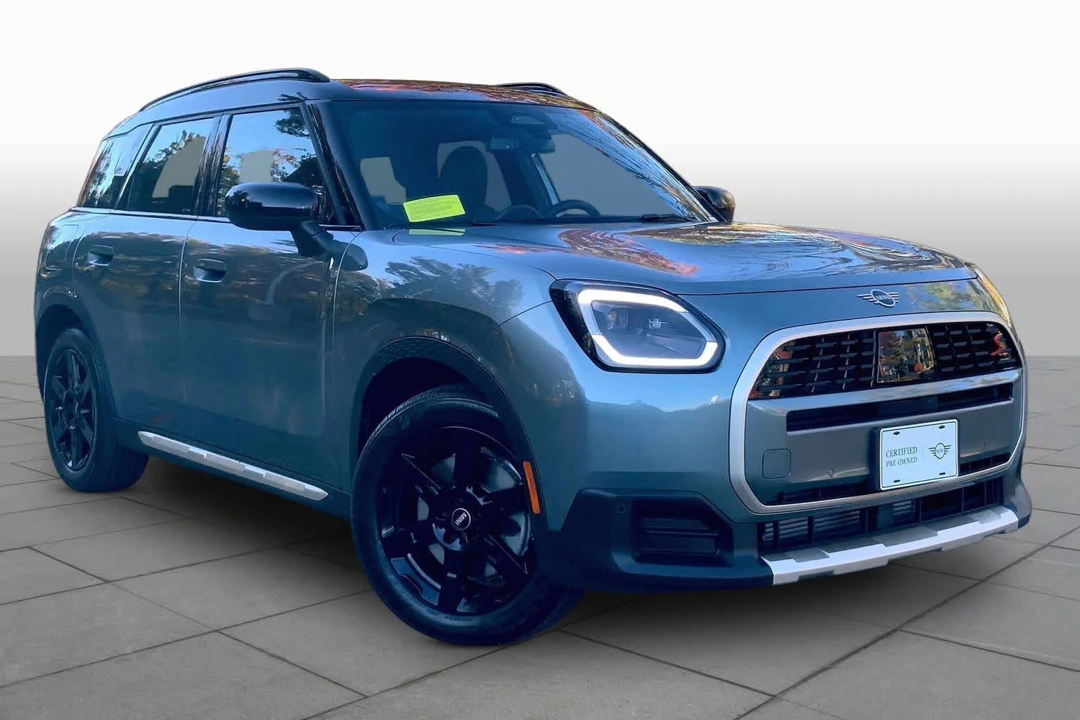 Certified Used 2027 Smokey Green Metallic MINI S image 2