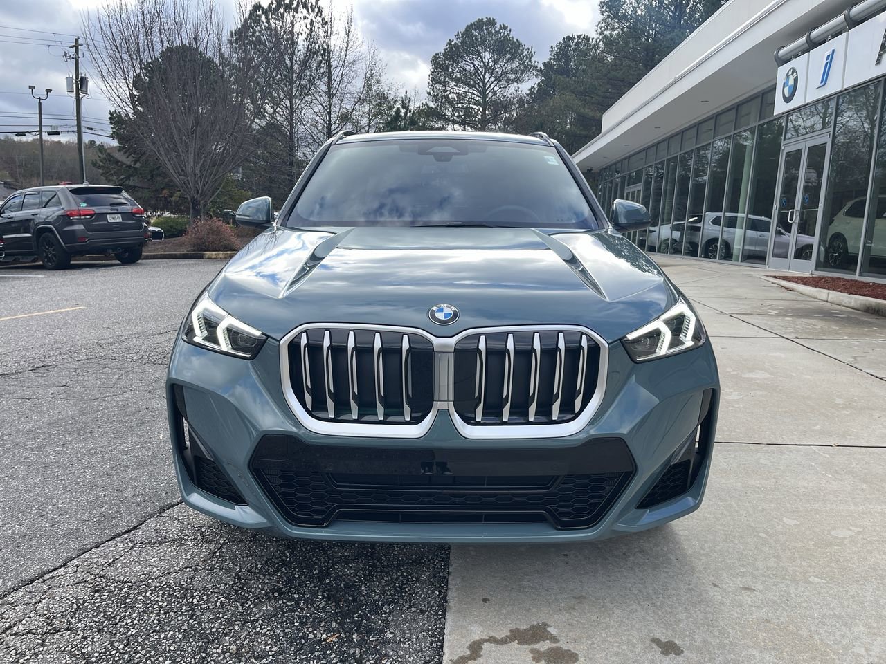 Used 2026 Cape York Green Metallic BMW xDrive28i image 3