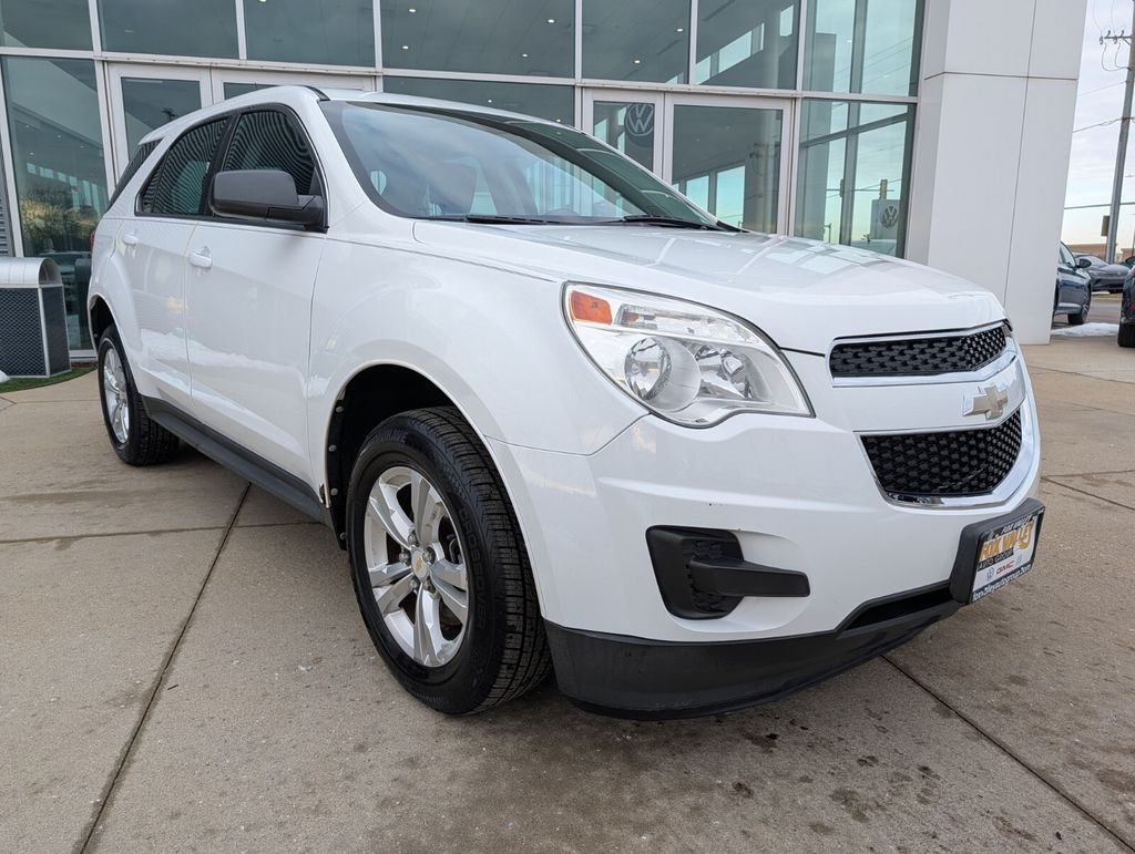 Used 2012 Chevrolet Equinox LS with VIN 2GNALBEK0C1166004 for sale in Crystal Lake, IL