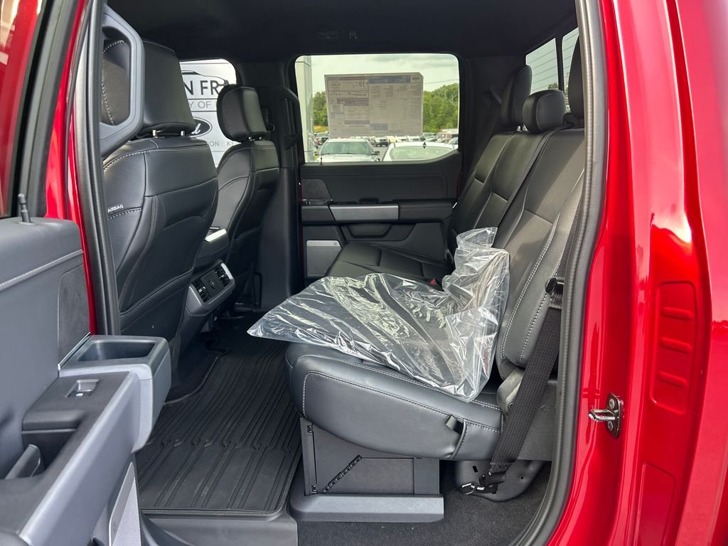 New 2026 Ruby Red Metallic Tinted Clearcoat Ford XLT image 14