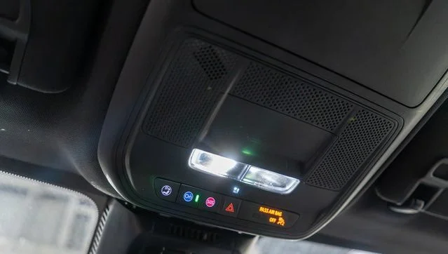 New 2027 Summit White Chevrolet LT image 27