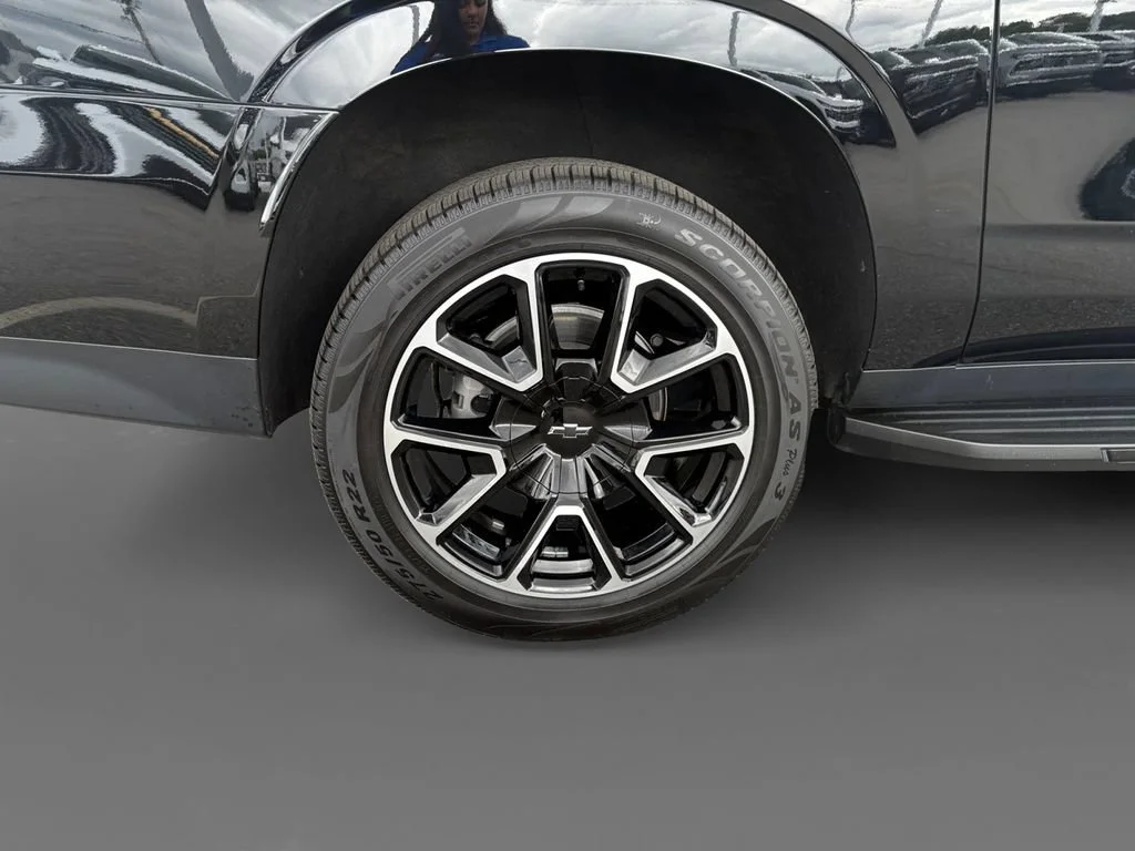 Used 2023 Black Chevrolet RST image 10