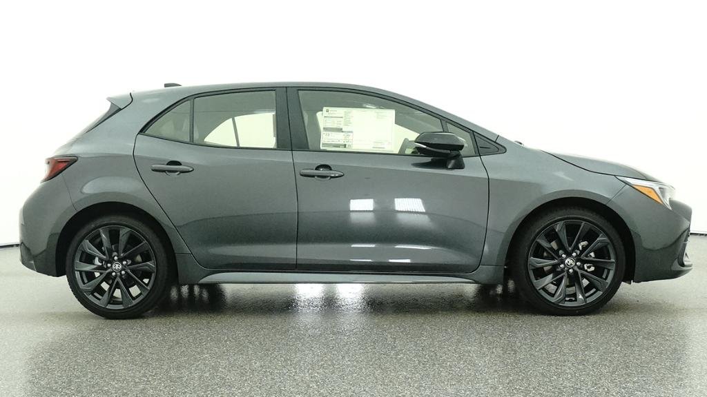 New 2026 Magnetic Gray Meta Toyota XSE image 18