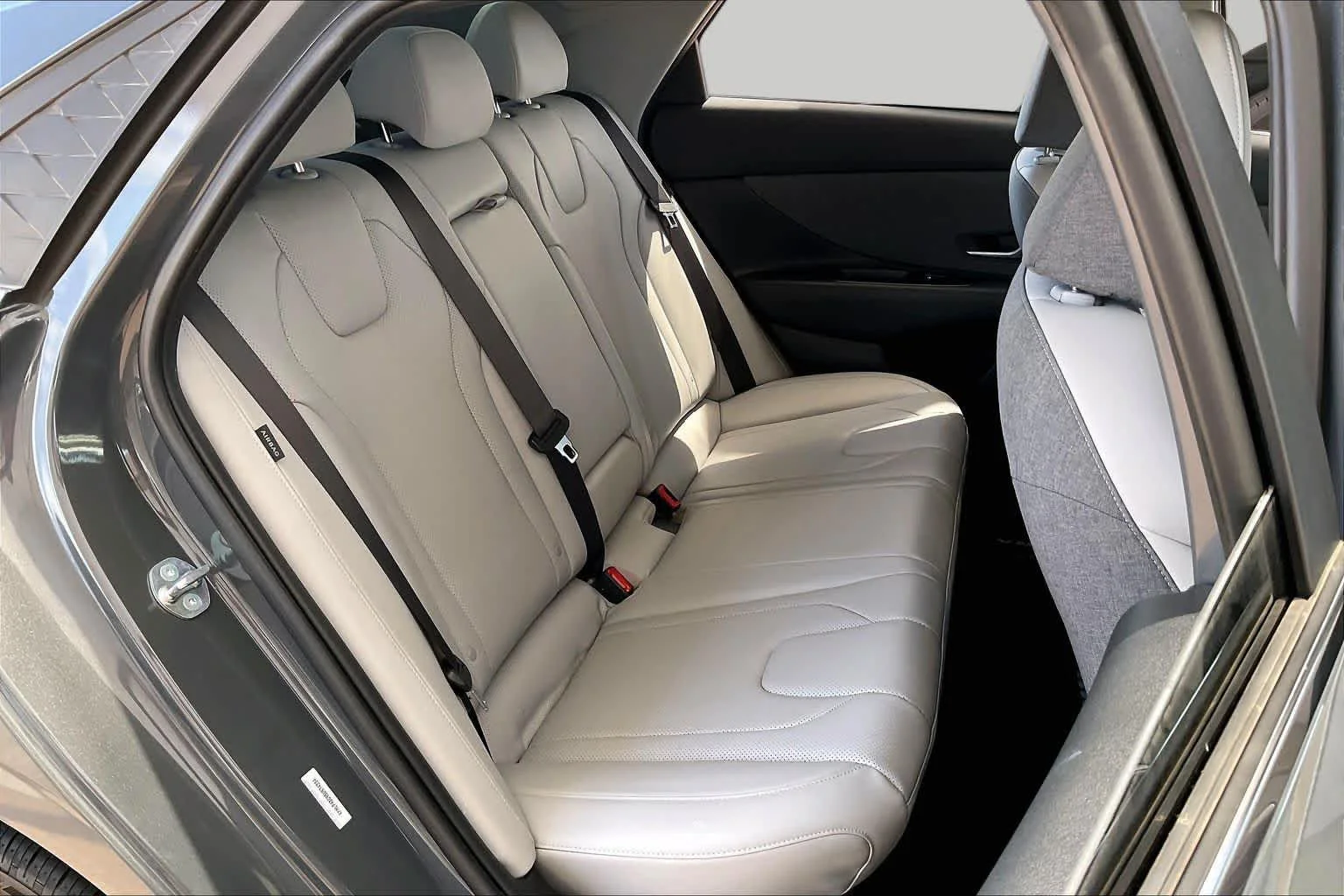 Used 2025 Ecotronic Gray Hyundai Limited image 18