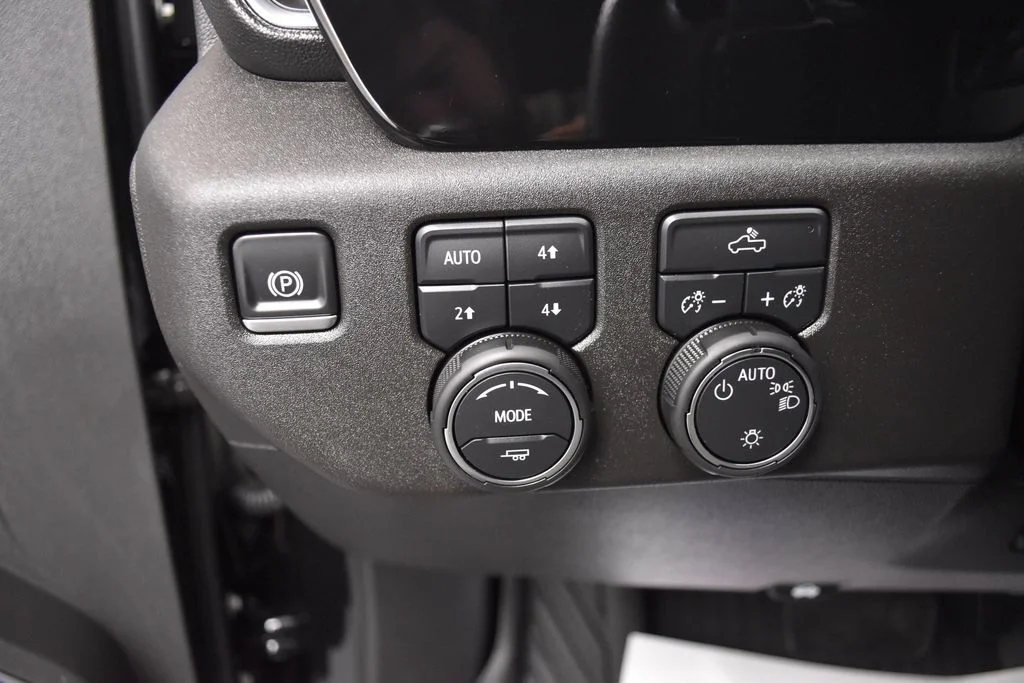 Used 2025 Black Chevrolet LT image 16