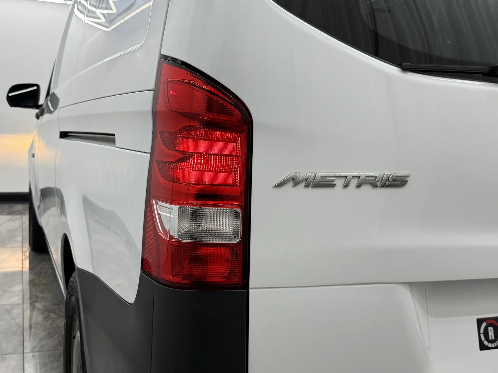 Used 2022 Arctic White Mercedes-Benz  image 38