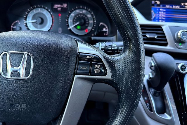 Used 2016 Gray Honda SE image 14