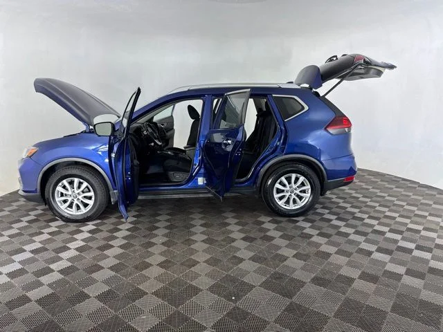 Used 2018 Blue Nissan SV image 9