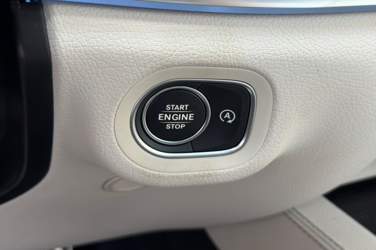 New 2026 Obsidian Black Metallic Mercedes-Benz GLS 450 4MATIC® SUV image 23