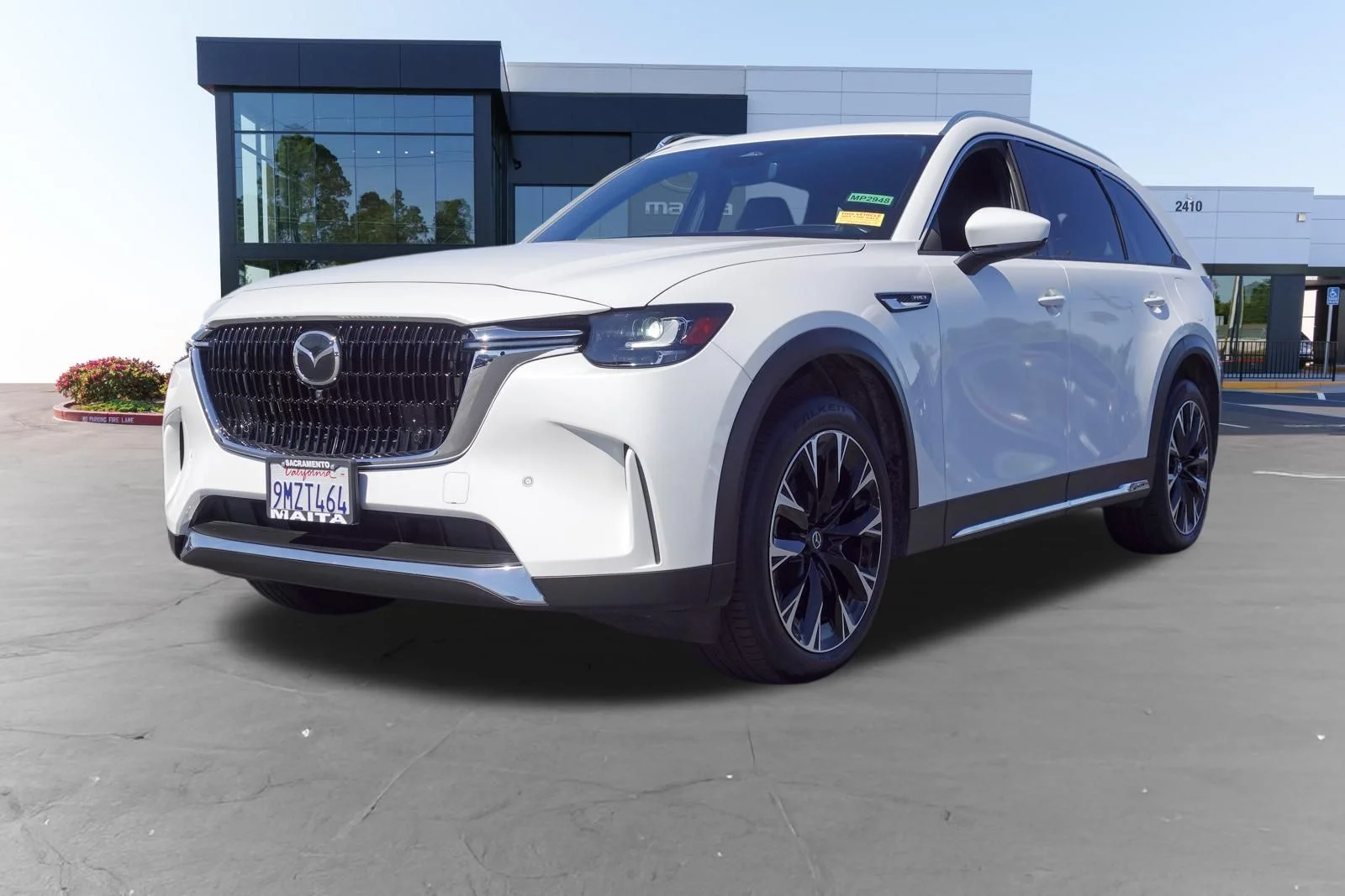 Certified Used 2024 Rhodium White Premium Mazda Premium Plus image 9