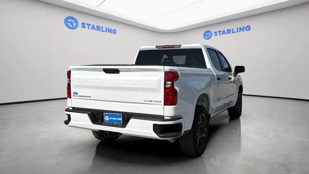 Used 2024 Summit White Chevrolet Custom image 9
