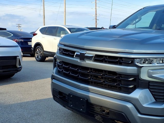 Used 2024 Sterling Gray Metallic Chevrolet RST image 19