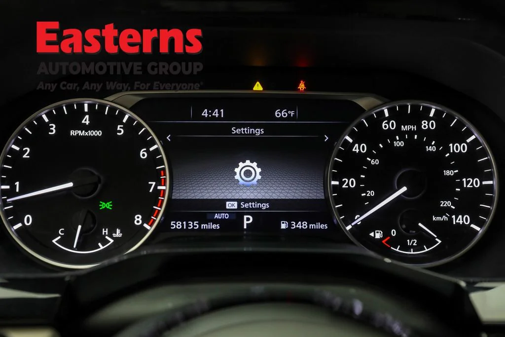 Used 2023 Gray Nissan SL image 17
