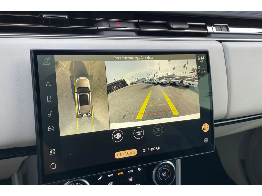 Used 2023 Fuji White Land Rover SE image 27