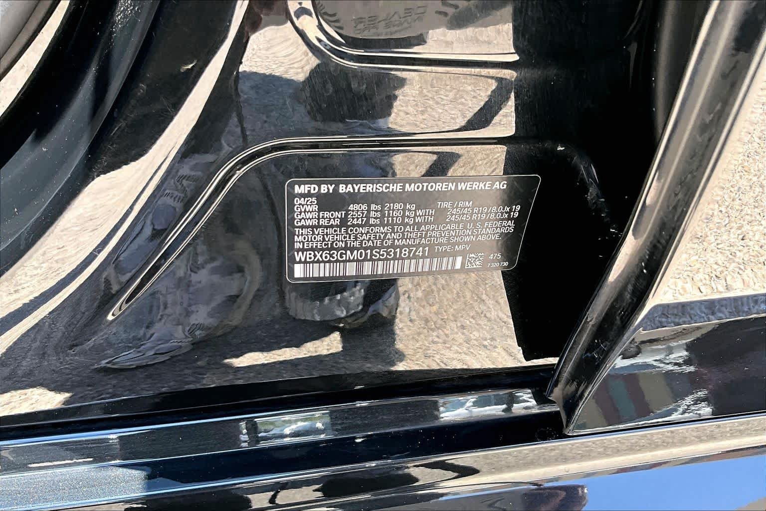 Used 2025  BMW xDrive28i image 36