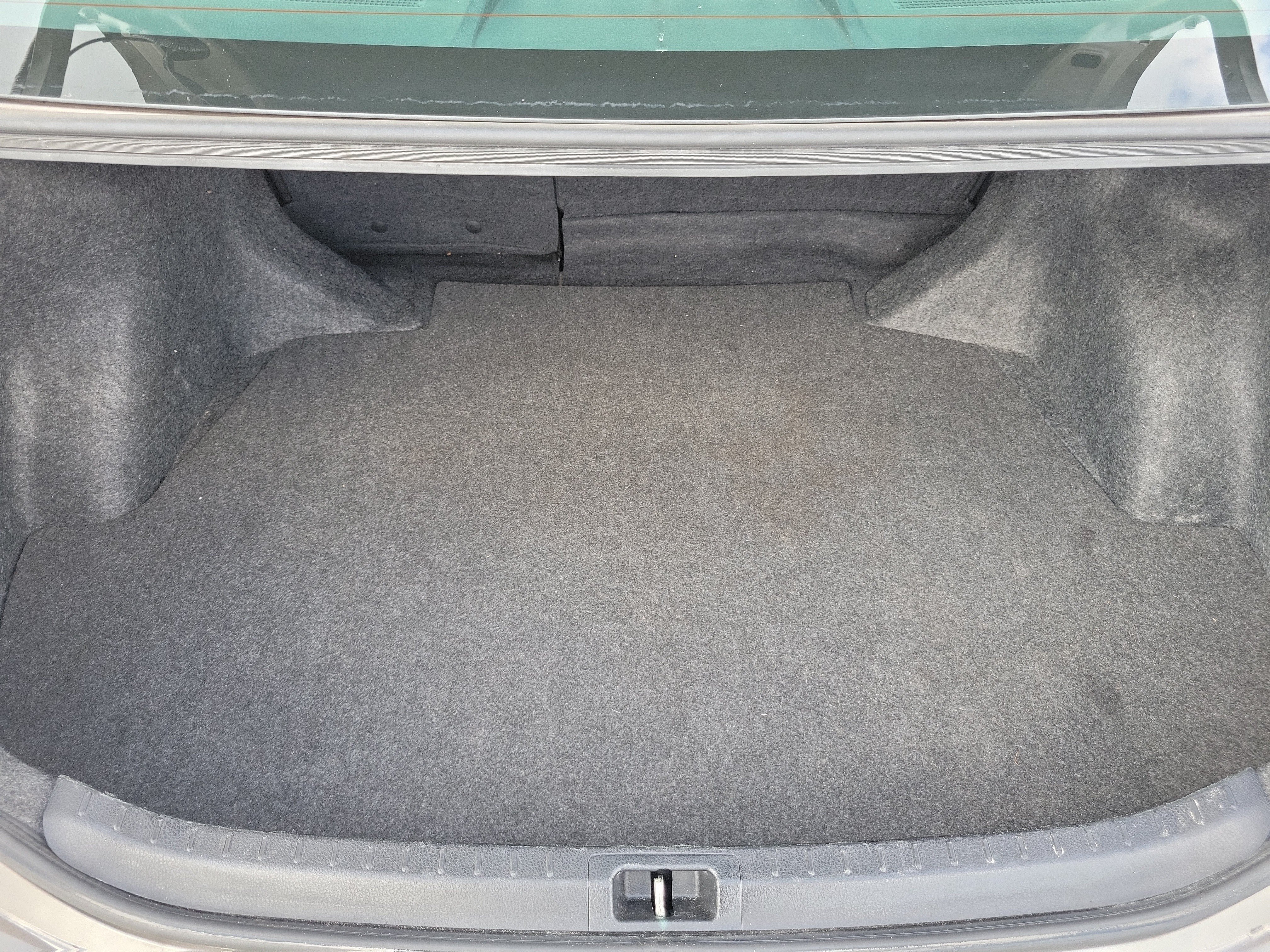 Used 2017 Gray Toyota L image 10