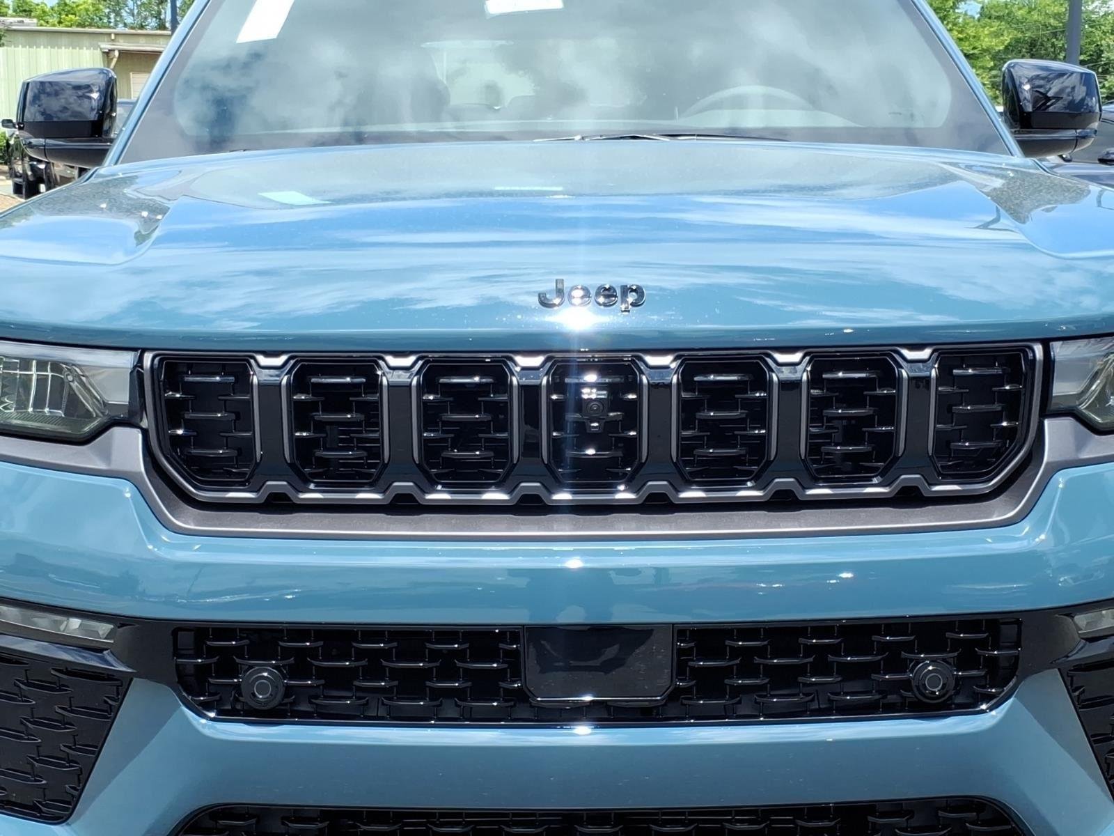 New 2026 Steel Blue Exterior Paint Jeep Limited Reserve image 15