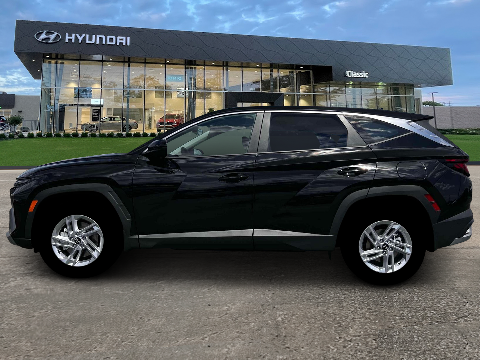 Used 2026 Phantom Black Pearl Hyundai SE image 3