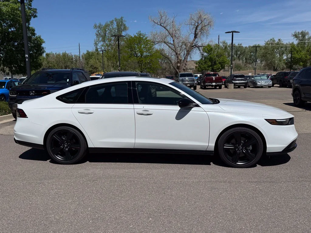 New 2026 Platinum White Pearl Honda Sport-L image 4