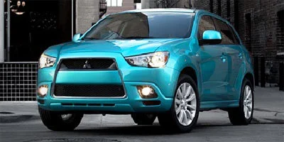 Used 2012  Mitsubishi SE image 1