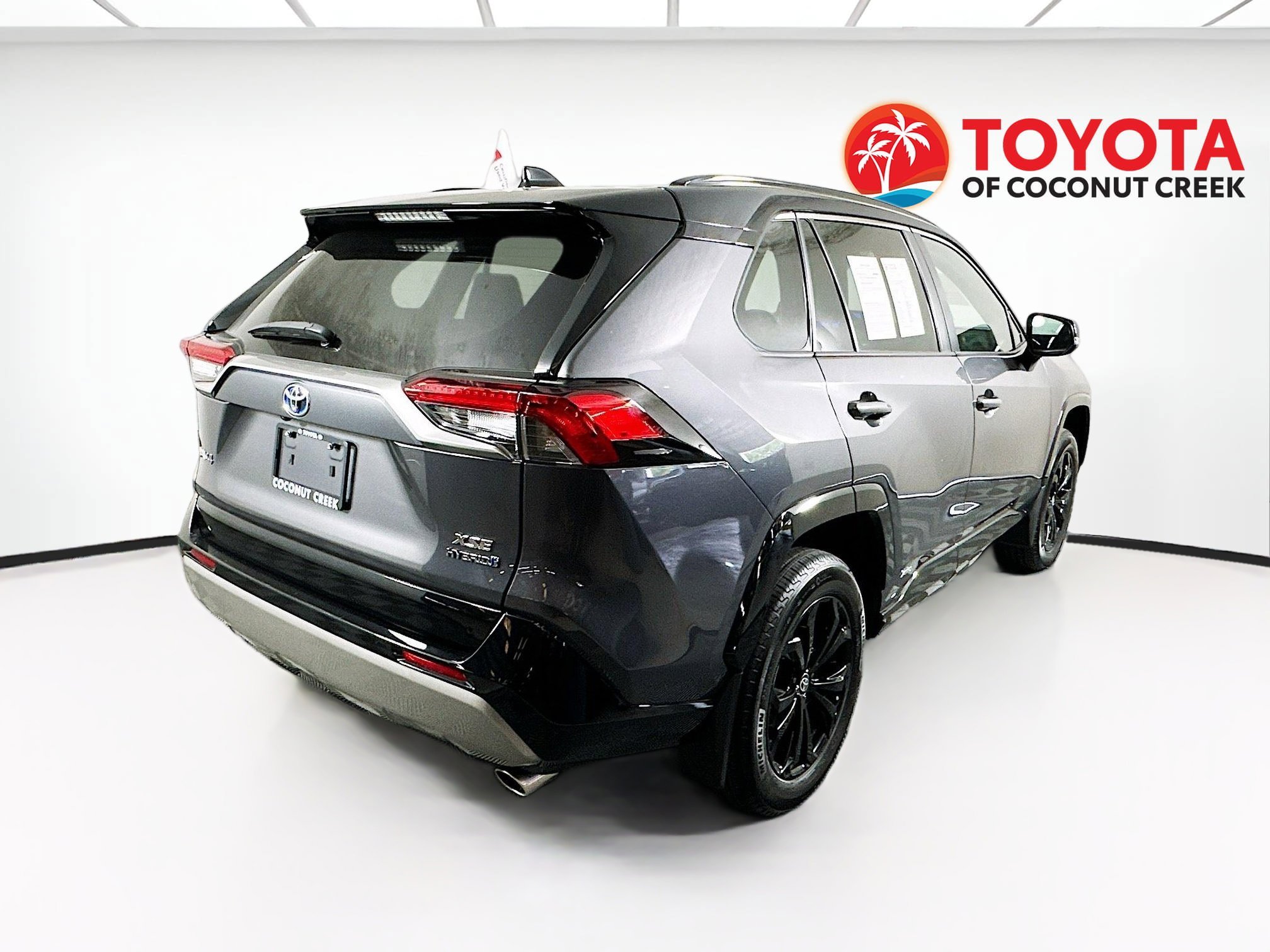 2024 Toyota RAV4 thumbnail 5