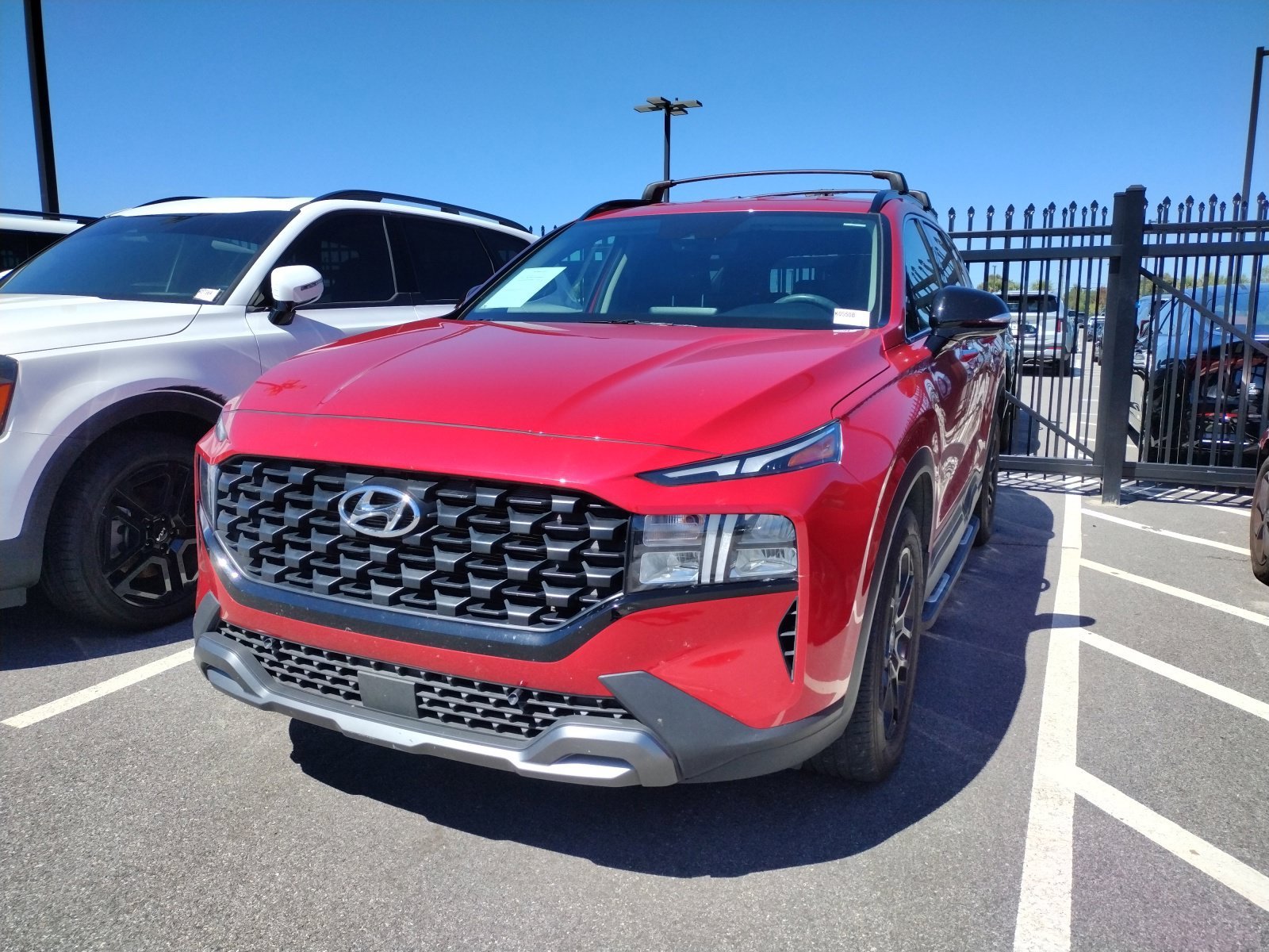 Used 2022 Red Hyundai XRT image 3