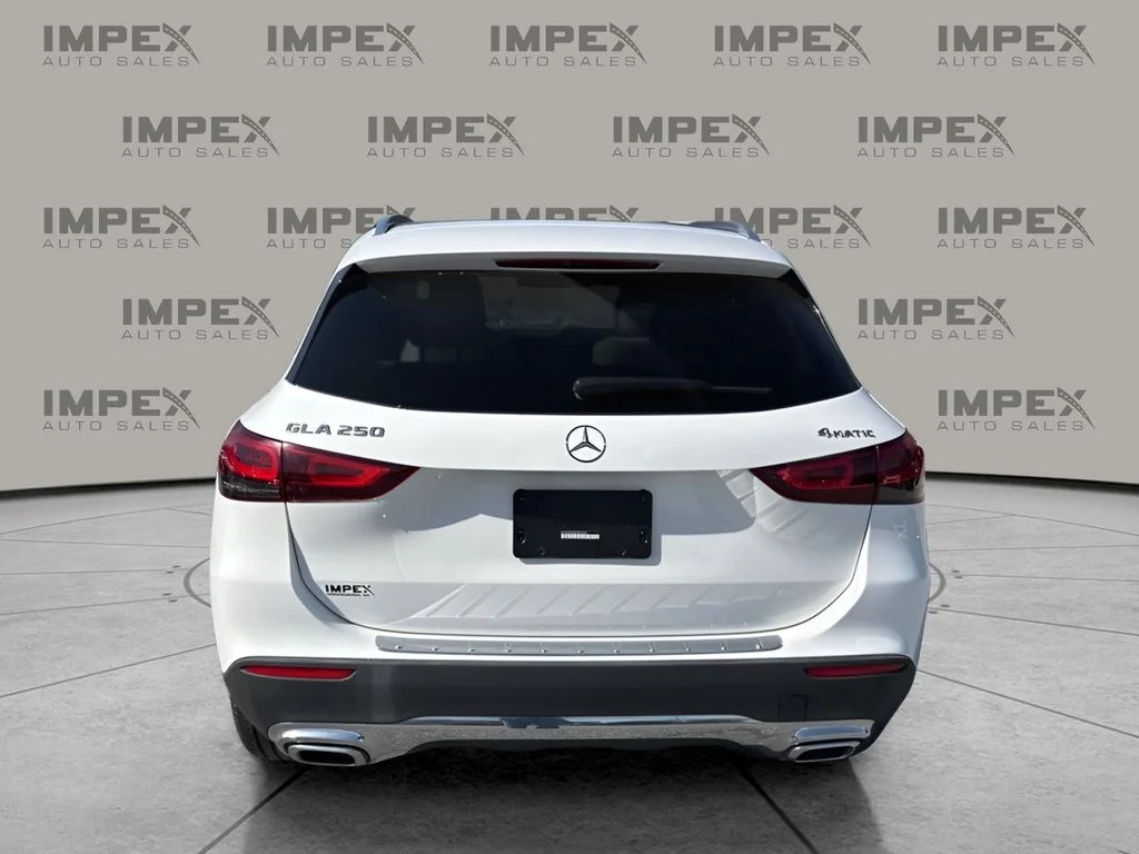 Used 2022 White Mercedes-Benz GLA 250 image 4