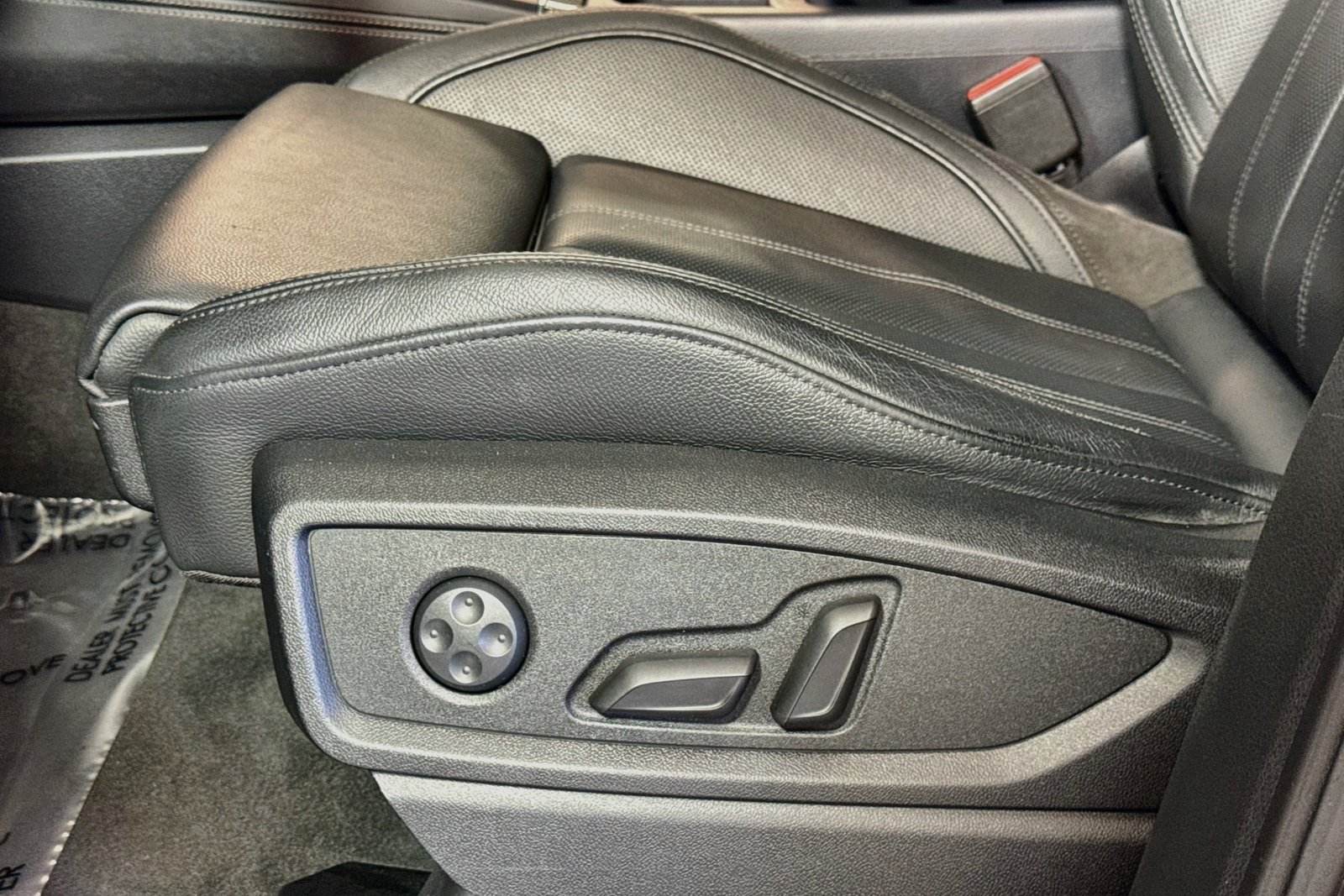 Used 2018  Audi Prestige image 9