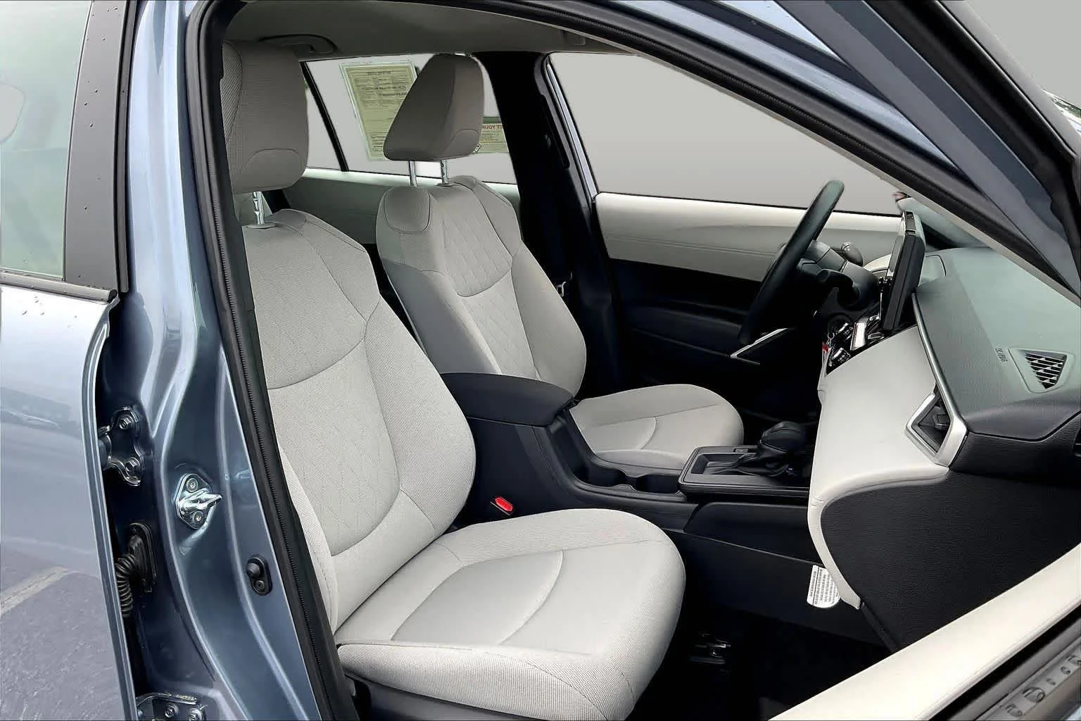 Used 2026 Celestite Toyota L image 9