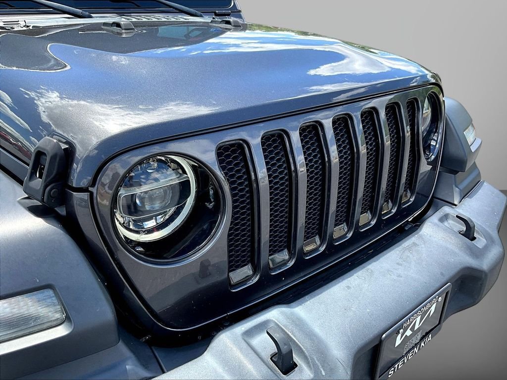 Used 2020 Gray Jeep Unlimited Sport Altitude image 31