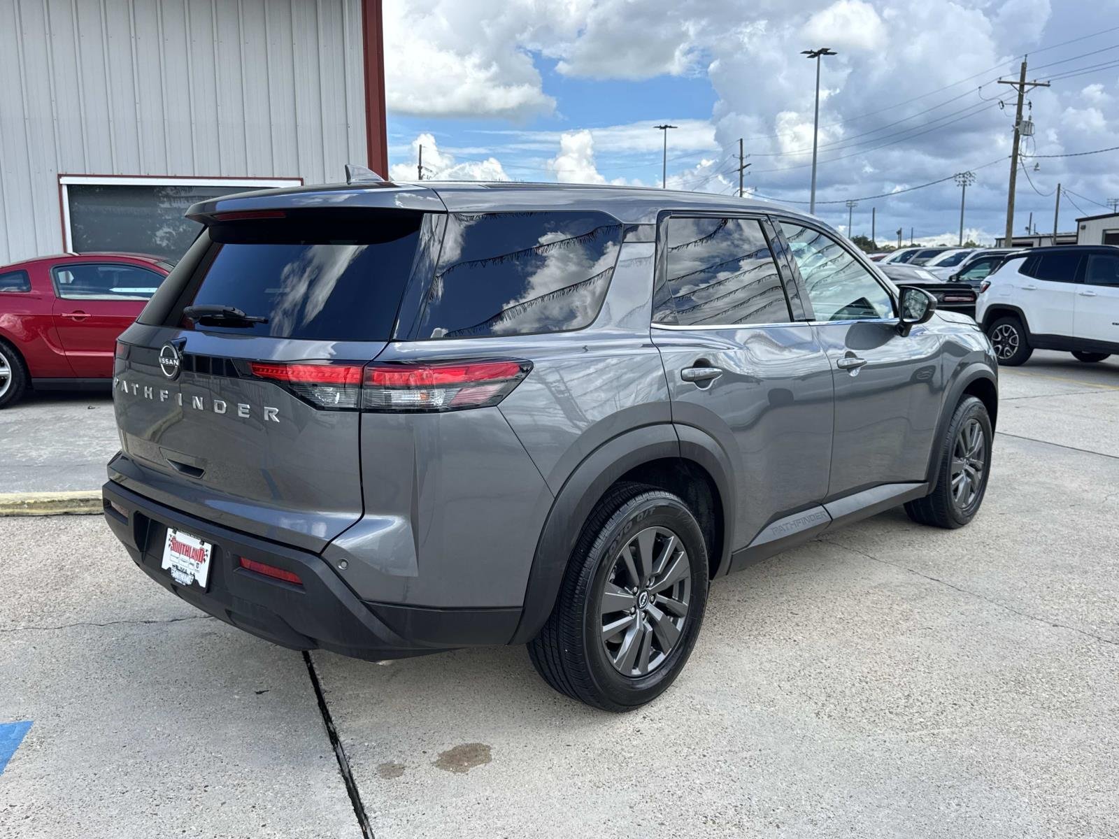 Used 2022 Gun Metallic Nissan S image 7