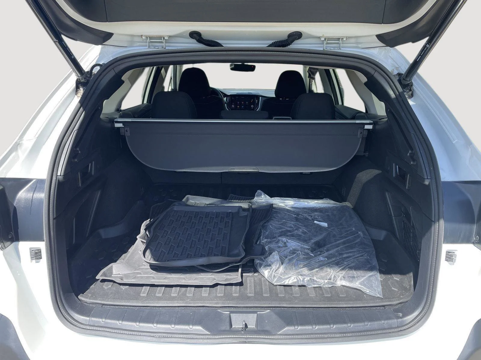 Used 2022 Crystal White Pearl Subaru Premium image 7